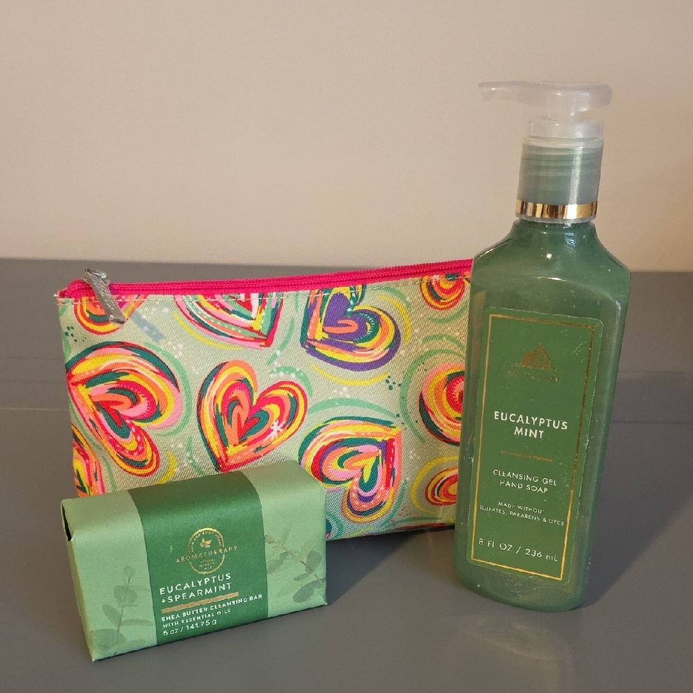CLINIQUE/BATH & BODY WORKS Eucalyptus Spearmint Bundle
